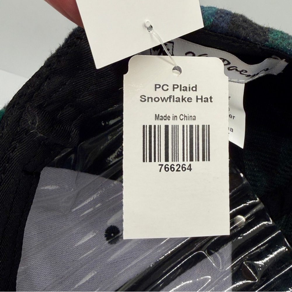 Plaid Green and Blue Women's Hat with Snowflake Design - Picture 5 of 11